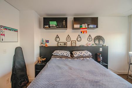 Casa à venda com 330m², 3 quartos e 3 vagasSuíte 2