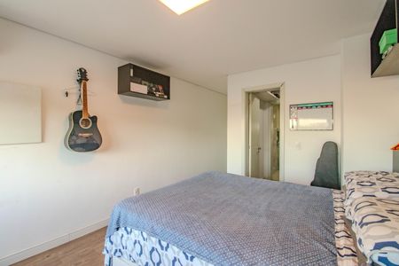 Casa à venda com 330m², 3 quartos e 3 vagasSuíte 2