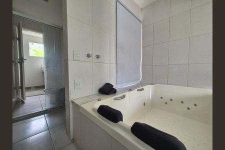 Casa de condomínio para alugar com 190m², 3 quartos e 2 vagas Casa de condomínio para alugar com 190m², 3 quartos e 2 vagasBanheiro suite 2