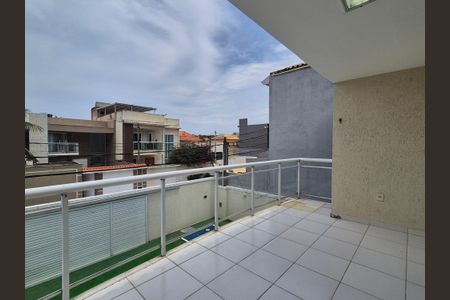 Casa de condomínio para alugar com 190m², 3 quartos e 2 vagas Casa de condomínio para alugar com 190m², 3 quartos e 2 vagasVaranda suíte 2