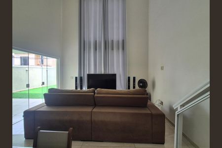 Casa de condomínio para alugar com 190m², 3 quartos e 2 vagas Casa de condomínio para alugar com 190m², 3 quartos e 2 vagasSala