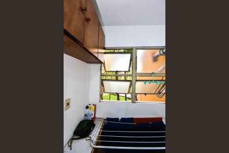 Apartamento à venda com 64m², 3 quartos e 1 vagaÁrea de Serviço