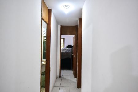 Corredor de apartamento à venda com 3 quartos, 64m² em Vila Morse, São Paulo