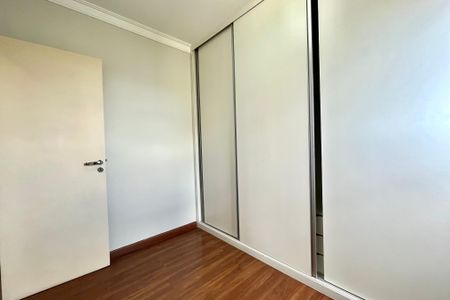 Apartamento à venda com 58m², 2 quartos e 1 vagaQuarto 2