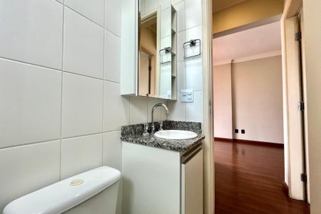 Apartamento à venda com 58m², 2 quartos e 1 vagaBanheiro Corredor