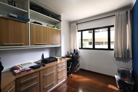 Apartamento à venda com 135m², 4 quartos e 2 vagas Apartamento à venda com 135m², 4 quartos e 2 vagasQuarto 1