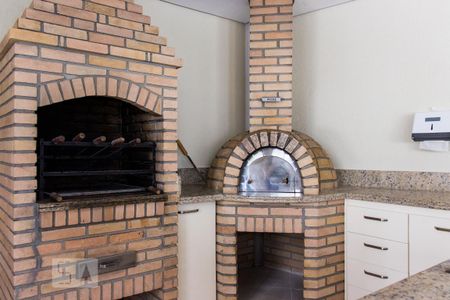 Apartamento à venda com 135m², 4 quartos e 2 vagas Apartamento à venda com 135m², 4 quartos e 2 vagasÁrea comum - Churrasqueira