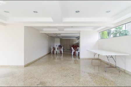 Apartamento à venda com 135m², 4 quartos e 2 vagas Apartamento à venda com 135m², 4 quartos e 2 vagasÁrea comum - Salão de festas