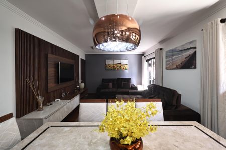 Apartamento à venda com 135m², 4 quartos e 2 vagas Apartamento à venda com 135m², 4 quartos e 2 vagasSala