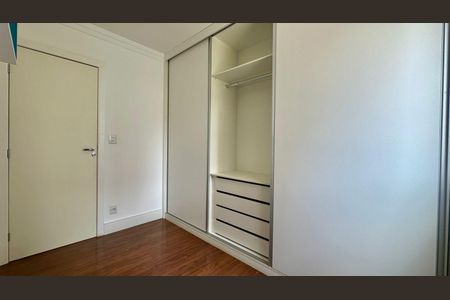 Quarto  de apartamento para alugar com 3 quartos, 80m² em Buritis, Belo Horizonte