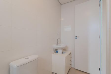 Banheiro Suíte de apartamento para alugar com 3 quartos, 76m² em Vila Bocaina, Mauá