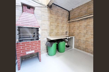 Apartamento à venda com 83m², 2 quartos e 1 vagaÁrea comum