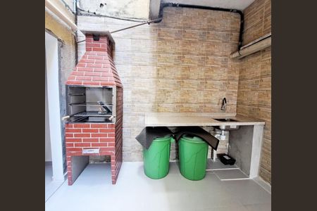 Apartamento à venda com 83m², 2 quartos e 1 vagaÁrea comum