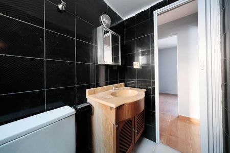 Apartamento para alugar com 56m², 2 quartos e sem vagaBanheiro