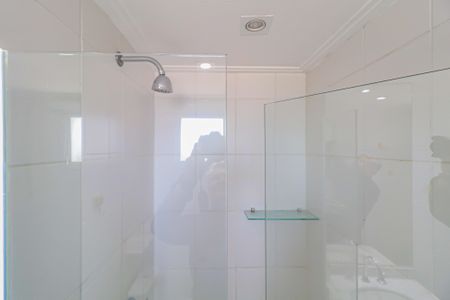 Apartamento para alugar com 63m², 2 quartos e 1 vaga Apartamento para alugar com 63m², 2 quartos e 1 vagaBanheiro da Suíte