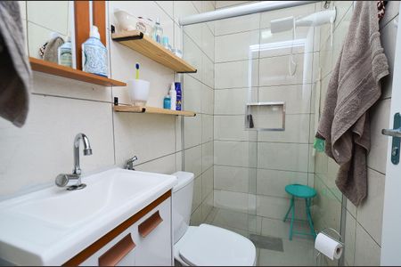 Apartamento à venda com 80m², 3 quartos e 1 vaga Apartamento à venda com 80m², 3 quartos e 1 vagaBanheiro Suite