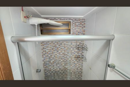 Apartamento para alugar com 75m², 2 quartos e 1 vaga Apartamento para alugar com 75m², 2 quartos e 1 vagaBanheiro da Suíte 1