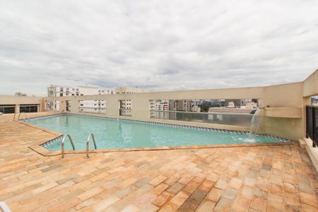 Apartamento à venda com 45m², 1 quarto e sem vaga Apartamento à venda com 45m², 1 quarto e sem vagaÁrea comum - Piscina