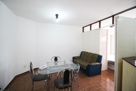 Sala de apartamento para alugar com 1 quarto, 45m² em Moema, São Paulo