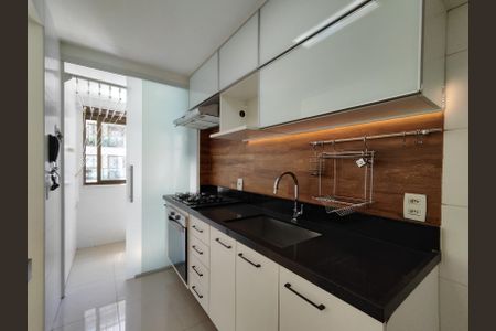 Apartamento para alugar com 65m², 2 quartos e 1 vaga Apartamento para alugar com 65m², 2 quartos e 1 vagaCozinha