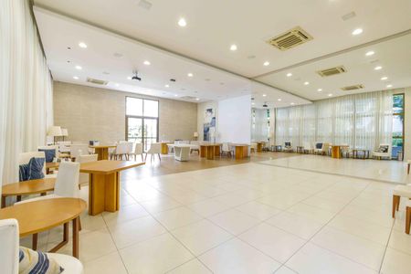 Apartamento para alugar com 65m², 2 quartos e 1 vaga Apartamento para alugar com 65m², 2 quartos e 1 vagaÁrea Comum