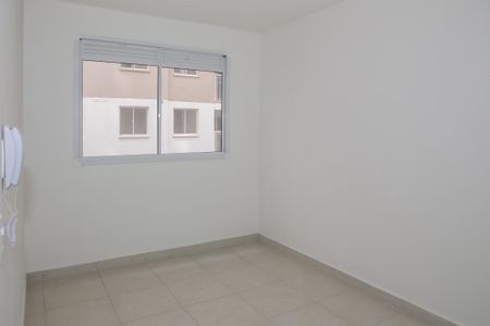 Sala de apartamento para alugar com 2 quartos, 33m² em Parque Industrial Tomas Edson, São Paulo