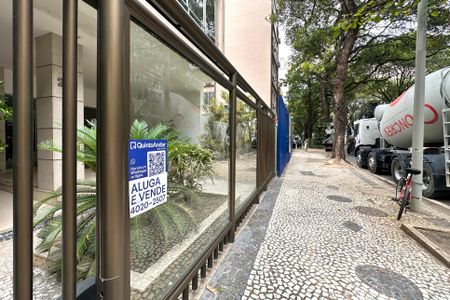 Apartamento à venda com 137m², 3 quartos e 1 vagaPlaquinha
