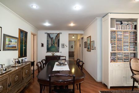 Apartamento à venda com 140m², 3 quartos e 1 vaga