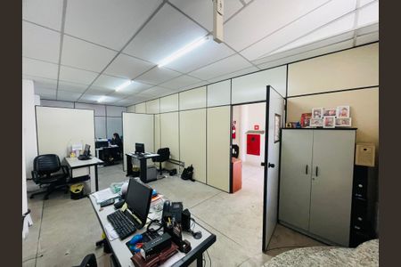 Sala 1 de casa à venda com 0 quarto, 264m² em Jardim Dourado, Guarulhos