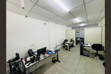 Sala 1 de casa à venda com 0 quarto, 264m² em Jardim Dourado, Guarulhos