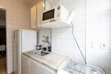 Cozinha de apartamento para alugar com 1 quarto, 55m² em Cambuí, Campinas