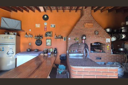 Casa à venda com 240m², 3 quartos e 2 vagasArea externa