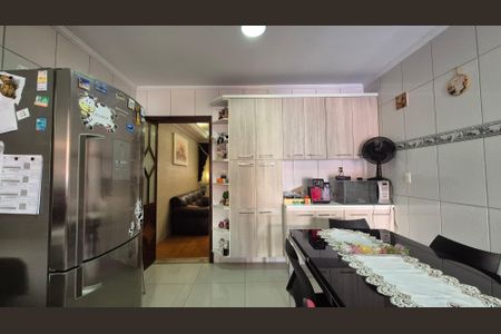 Casa à venda com 240m², 3 quartos e 2 vagasCozinha