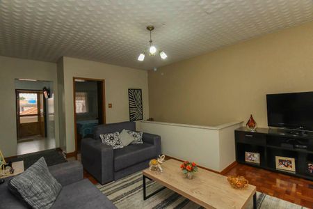 Casa à venda com 200m², 6 quartos e 4 vagas Casa à venda com 200m², 6 quartos e 4 vagasSala 1