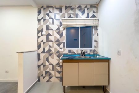 Sala e cozinha de apartamento para alugar com 1 quarto, 25m² em Ipiranga, São Paulo
