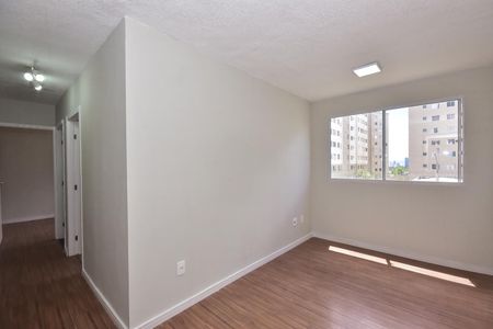 Sala de apartamento para alugar com 2 quartos, 42m² em Jardim do Lago, São Paulo