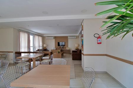 Apartamento à venda com 70m², 2 quartos e 1 vaga Apartamento à venda com 70m², 2 quartos e 1 vagaÁrea comum - Salão de festas