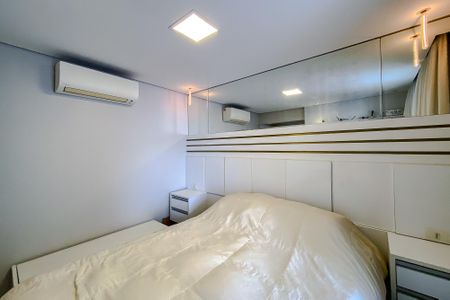 Apartamento à venda com 150m², 3 quartos e 3 vagas Apartamento à venda com 150m², 3 quartos e 3 vagasQuarto 2 - Suíte