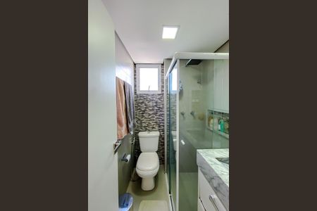 Apartamento à venda com 150m², 3 quartos e 3 vagas Apartamento à venda com 150m², 3 quartos e 3 vagasBanheiro da Suíte 2