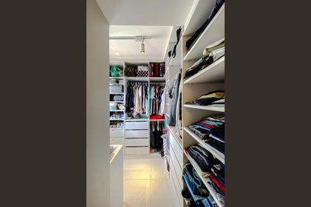 Apartamento à venda com 150m², 3 quartos e 3 vagas Apartamento à venda com 150m², 3 quartos e 3 vagasQuarto 2 - Suíte