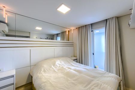 Apartamento à venda com 150m², 3 quartos e 3 vagas Apartamento à venda com 150m², 3 quartos e 3 vagasQuarto 2 - Suíte