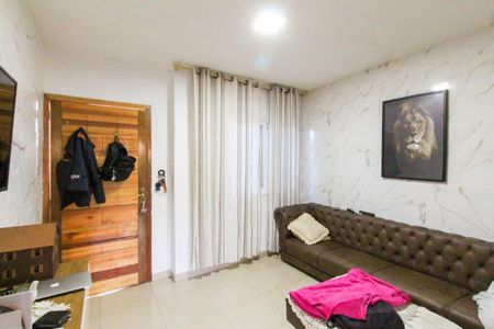 Casa à venda com 85m², 2 quartos e 1 vaga