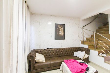 Casa à venda com 85m², 2 quartos e 1 vaga