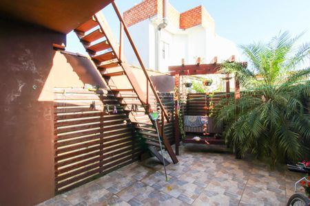 Casa à venda com 85m², 2 quartos e 1 vaga