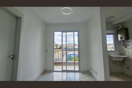 Apartamento para alugar com 38m², 2 quartos e sem vaga Apartamento para alugar com 38m², 2 quartos e sem vagaSala