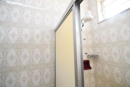 Casa à venda com 329m², 3 quartos e 6 vagasBanheiro Social