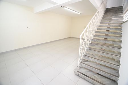 Casa à venda com 329m², 3 quartos e 6 vagasSala 1