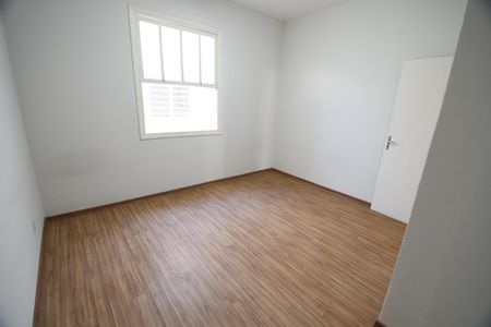 Casa à venda com 329m², 3 quartos e 6 vagasQuarto 2