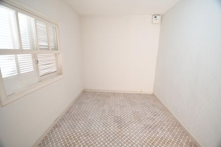 Casa à venda com 329m², 3 quartos e 6 vagasQuarto de Serviço