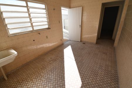 Casa à venda com 329m², 3 quartos e 6 vagasÁrea de Serviço